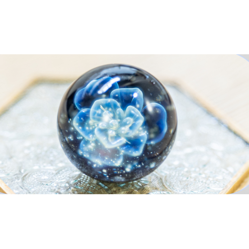 《宇宙之花》紙鎮